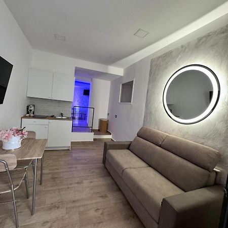 Anita S Home نابولي المظهر الخارجي الصورة