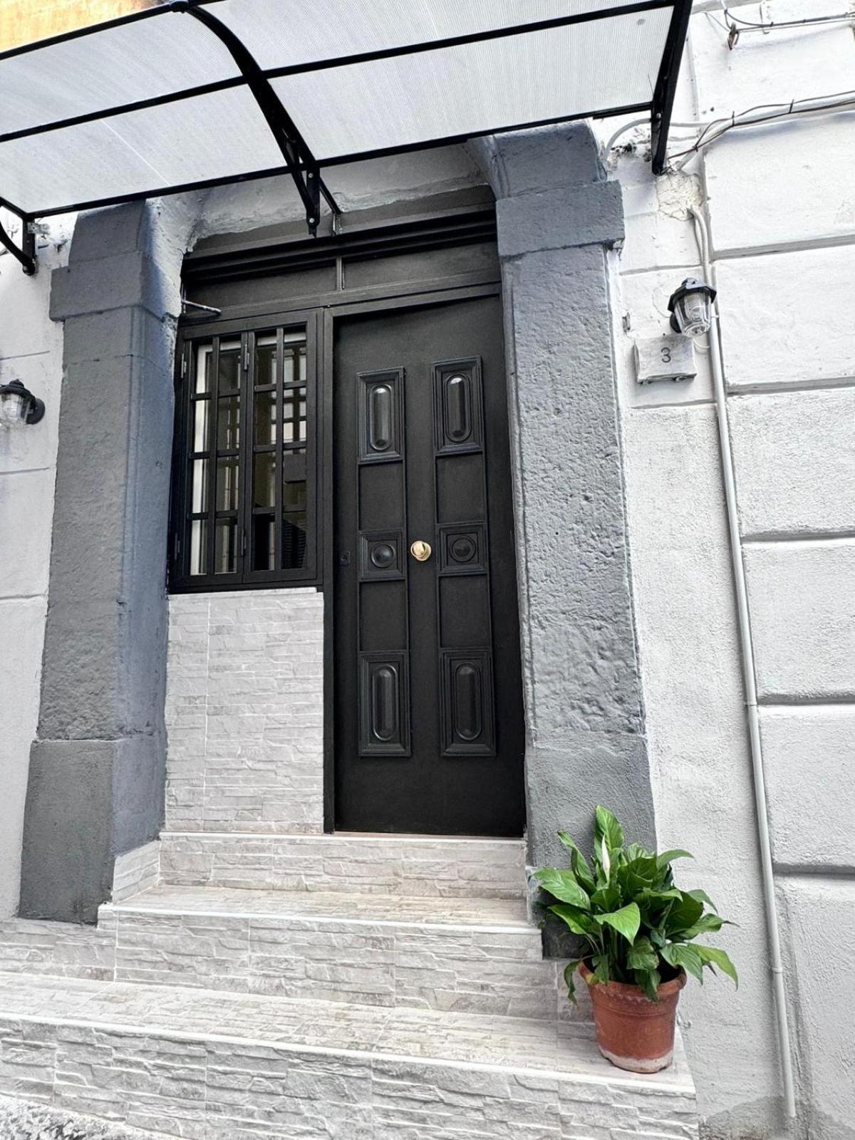 Anita S Home نابولي المظهر الخارجي الصورة
